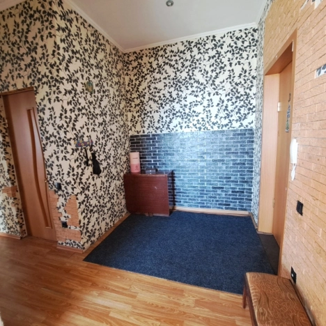 Купить трехкомнатную квартиру на улице проспект Карла Маркса в Омске. Вариант № 31969, 14, площадь -  квм, цена 8500000 рублей