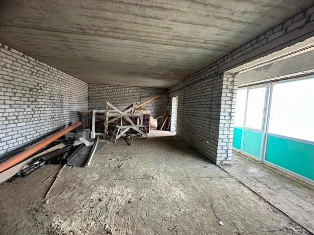 Купить трехкомнатную квартиру на вторичке в Микрорайоне 8-й, Элиста в Элисте. Вариант № 6793, 2, площадь -  квм, цена 3900000 рублей