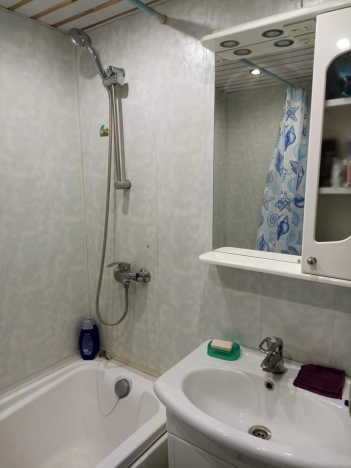 Купить квартиру в Тобольске. Вариант № 9515383, 8, площадь -  квм, цена 4100000 рублей