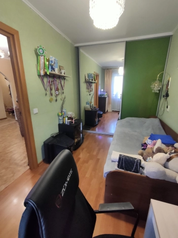 Купить квартиру на улице Станиславского в Новосибирске. Вариант № 401334, 7, площадь -  квм, цена 4800000 рублей