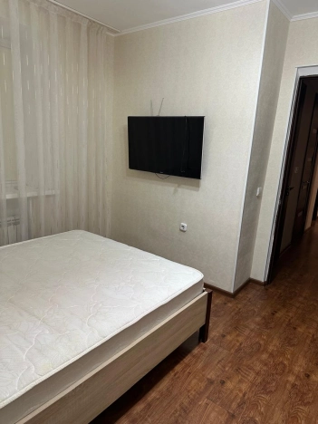 Купить трехкомнатную квартиру в Микрорайоне 8-й, Элиста в Элисте. Вариант № 8044740, 2, площадь -  квм, цена 4600000 рублей