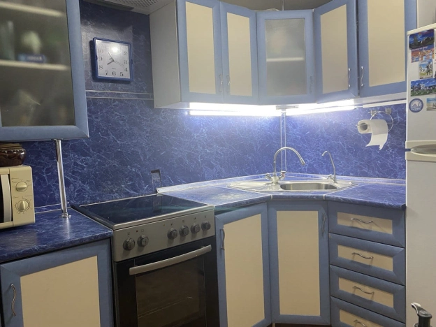 Купить двухкомнатную квартиру в Амурской области. Вариант № 10971255, 4, площадь -  квм, цена 5000000 рублей