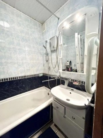 Купить трехкомнатную квартиру на улице Ленинский проспект в Москве. Вариант № 9873704, 13, площадь -  квм, цена 12900000 рублей