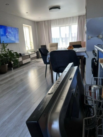 Купить дом на улице Садовая в Алтайском крае. Вариант № 37328, 1, площадь -  квм, цена 5500000 рублей