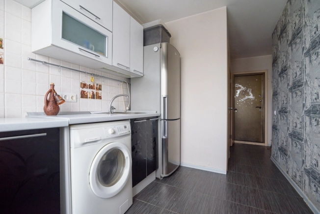 Купить четырехкомнатную квартиру в Новосибирской области. Вариант № 8925103, 15, площадь -  квм, цена 9000000 рублей