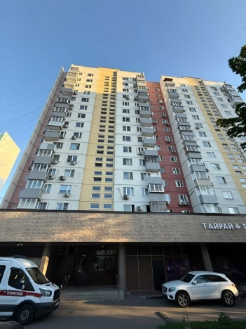 Купить квартиру в Москве. Вариант № 9705052, 15, площадь -  квм, цена 24300000 рублей