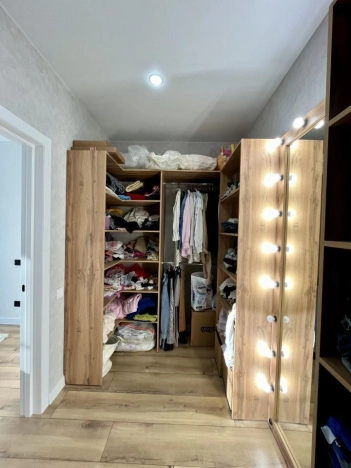 Купить дом в районе Дзержинский в Волгограде. Вариант № 8432, 15, площадь -  квм, цена 23500000 рублей