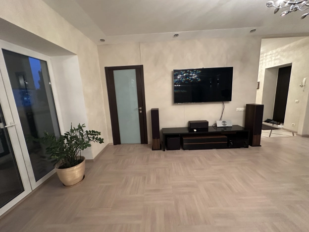 Купить трехкомнатную квартиру в Микрорайоне Арбеково, Октябрьский район в Пензе. Вариант № 1740763, 5, площадь -  квм, цена 10500000 рублей