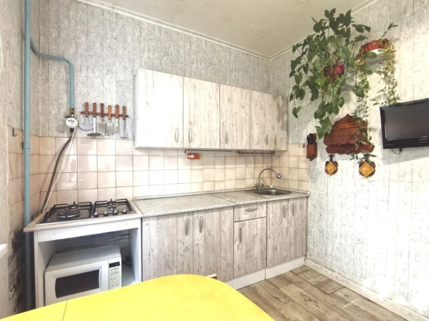 Купить однокомнатную квартиру в Иванове. Вариант № 2952267, 3, площадь -  квм, цена 3100000 рублей