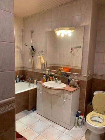 Купить квартиру в Москве. Вариант № 8429026, 2, площадь -  квм, цена 29990000 рублей