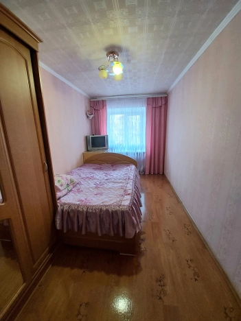 Купить трехкомнатную квартиру на улице Молодёжная в Республике Татарстан (татарстан). Вариант № 17149, 8, площадь -  квм, цена 4090000 рублей