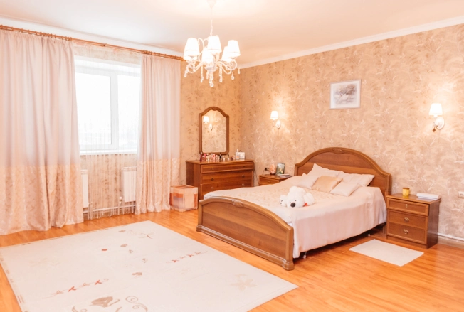 Купить дом на улице Революции в Искитиме. Вариант № 44743, 39, площадь -  квм, цена 17200000 рублей