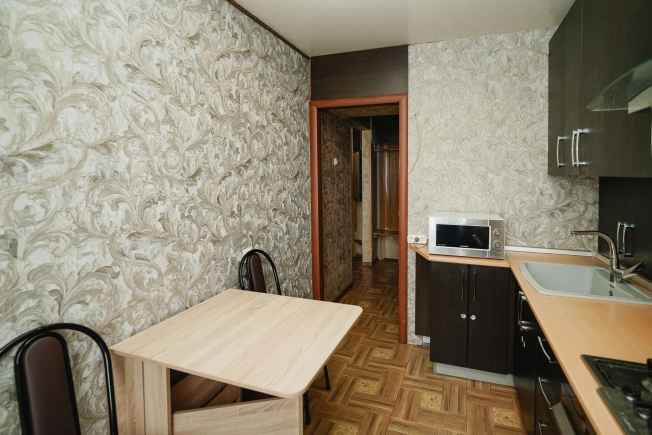 Купить двухкомнатную квартиру на улице Лукашевича в Омске. Вариант № 59476, 9, площадь -  квм, цена 5500000 рублей