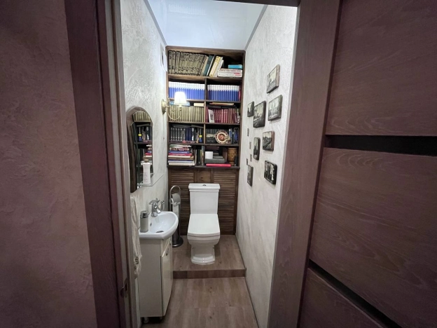 Купить трехкомнатную квартиру в Светлогорске. Вариант № 4321, 13, площадь -  квм, цена 18350000 рублей