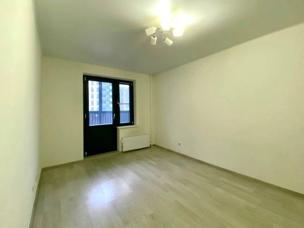 Купить квартиру в Москве. Вариант № 10439549, 6, площадь -  квм, цена 15490000 рублей