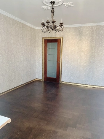 Купить квартиру в Москве. Вариант № 7600200, 6, площадь -  квм, цена 35000000 рублей