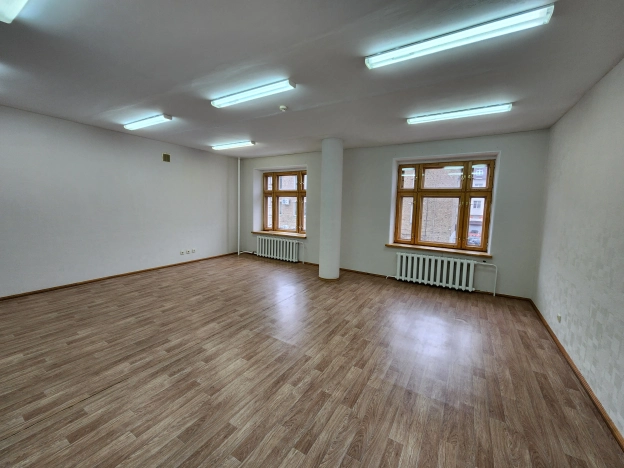 Купить коммерческую недвижимость свободного назначения в Сыктывкаре. Вариант № 8178832, 2, площадь -  квм, цена 5300000 рублей