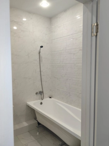 Купить однокомнатную квартиру в районе Приморский в Новороссийске. Вариант № 2819, 7, площадь -  квм, цена 9200000 рублей