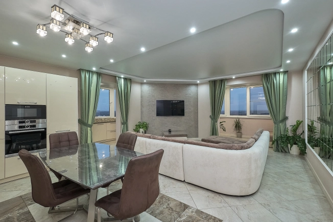 Купить трехкомнатную квартиру в Рязанской области. Вариант № 3300241, 10, площадь -  квм, цена 26000000 рублей