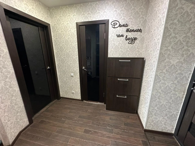 Купить квартиру на улице Зейская в Благовещенске. Вариант № 9801502, 3, площадь -  квм, цена 6500000 рублей