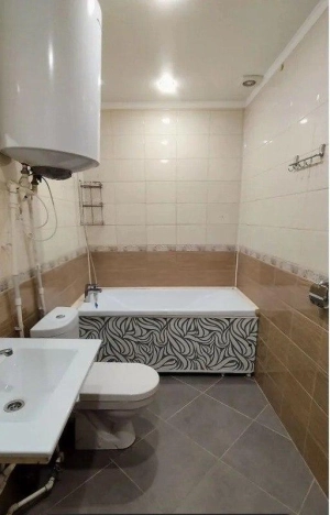 Купить квартиру на улице Калинина в Тобольске. Вариант № 10975368, 6, площадь - квм, цена 2700000 рублей