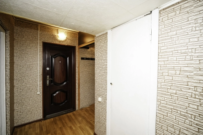 Купить однокомнатную квартиру в Омске. Вариант № 8987883, 8, площадь -  квм, цена 3300000 рублей