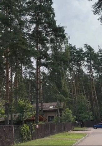 Купить дом на улице Дачная в Калуге. Вариант № 23092, 14, площадь -  квм, цена 27500000 рублей