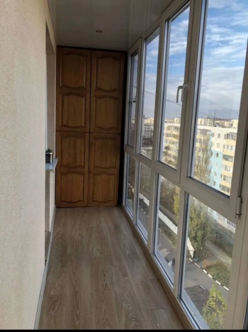 Купить двухкомнатную квартиру в Старом Осколе. Вариант № 9160274, 8, площадь -  квм, цена 5500000 рублей