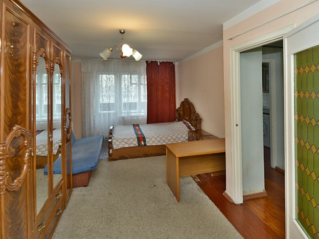 Купить однокомнатную квартиру в ЦАО в Новосибирске. Вариант № 7836846, 10, площадь -  квм, цена 7000000 рублей