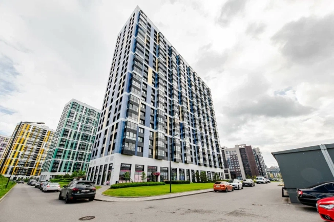 Купить однокомнатную квартиру на вторичке у метро Проспект Ветеранов в Санкт-Петербурге. Вариант № 6565, 40, площадь -  квм, цена 14100000 рублей