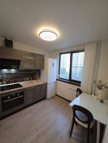 Купить двухкомнатную квартиру в Одинцове. Вариант № 9402421, 5, площадь -  квм, цена 14990000 рублей