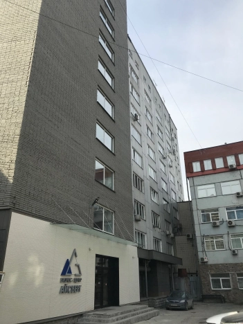 Снять коммерческую недвижимость в Новосибирске. Вариант № 1018085, 15, площадь - квм, цена 1800000 рублей