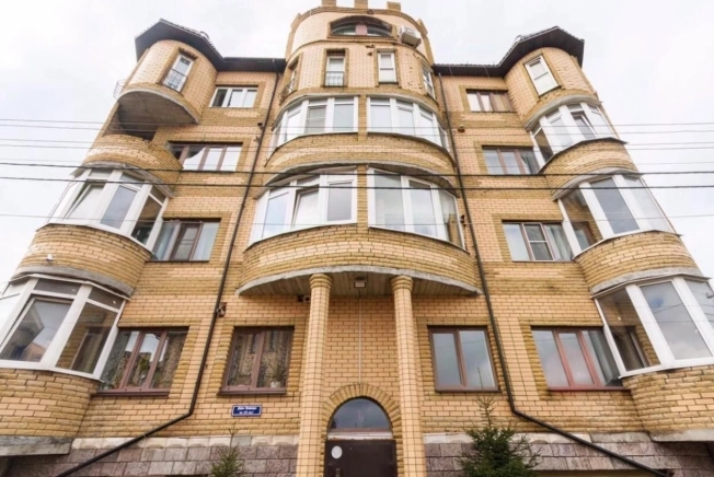 Купить квартиру в Москве. Вариант № 10294905, 0, площадь -  квм, цена 5900000 рублей