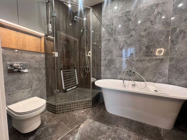 Купить квартиру в Москве. Вариант № 10235681, 25, площадь -  квм, цена 44000000 рублей