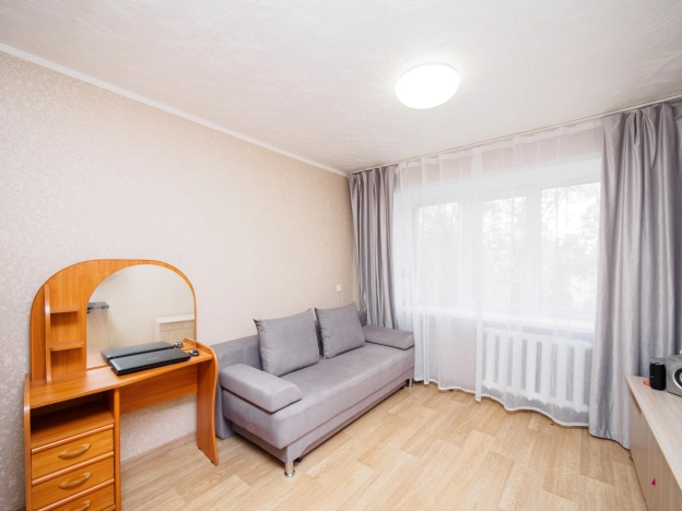 Купить комнату в Омске. Вариант № 3993956, 0, площадь -  квм, цена 1750000 рублей