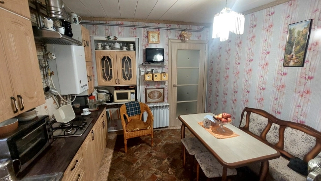 Купить двухкомнатную квартиру в Калужской области. Вариант № 8154109, 4, площадь -  квм, цена 3700000 рублей