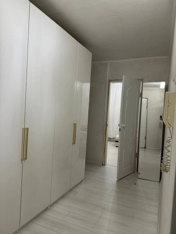 Купить двухкомнатную квартиру в районе Заельцовский в Новосибирске. Вариант № 8156280, 6, площадь -  квм, цена 5800000 рублей