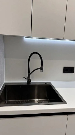 Купить однокомнатную квартиру в Ростовской области. Вариант № 9500131, 6, площадь -  квм, цена 6700000 рублей