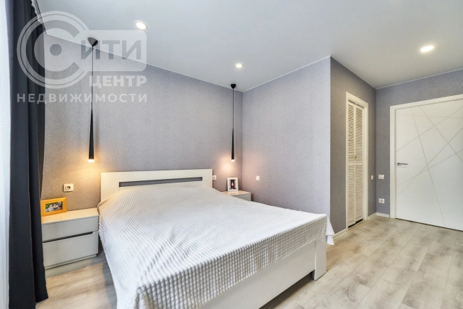 Купить трехкомнатную квартиру в Воронеже. Вариант № 1262803, 13, площадь -  квм, цена 9990000 рублей