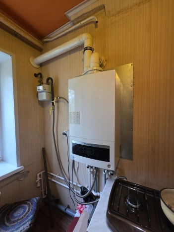 Купить двухкомнатную квартиру на улице Мира в Владимире. Вариант № 7699482, 6, площадь -  квм, цена 1700000 рублей