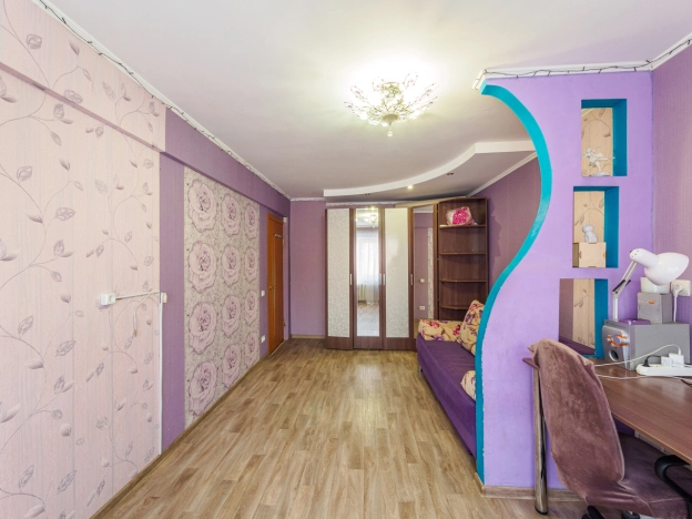 Купить квартиру на улице 22 Апреля в Омске. Вариант № 25811, 4, площадь -  квм, цена 5200000 рублей