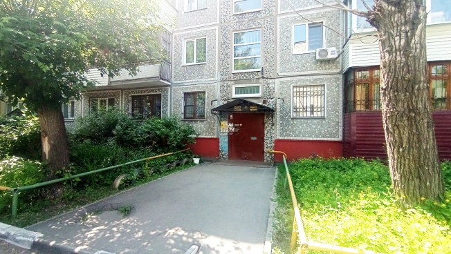 Купить двухкомнатную квартиру на улице Лукашевича в Омске. Вариант № 49843, 0, площадь -  квм, цена 4700000 рублей