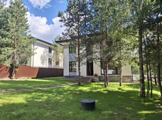 Купить таунхаус в Москве. Вариант № 2482906, 2, площадь -  квм, цена 18990000 рублей