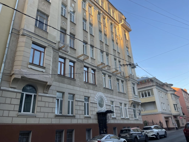 Купить комнату в Москве. Вариант № 10097257, 0, площадь -  квм, цена 21000000 рублей