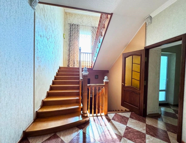 Купить дом на улице Дачная в Калуге. Вариант № 27293, 31, площадь -  квм, цена 56999000 рублей