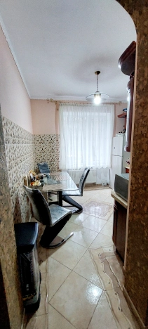 Купить трехкомнатную квартиру в районе Центральный в Калининграде. Вариант № 17971, 5, площадь -  квм, цена 9950000 рублей