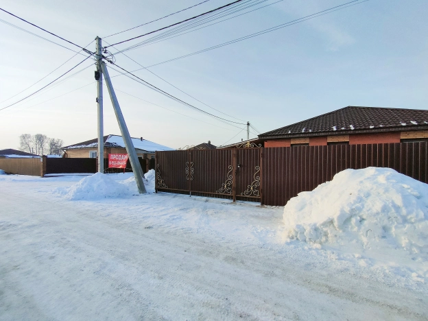 Купить дом в Новосибирске. Вариант № 2986115, 8, площадь -  квм, цена 9800000 рублей