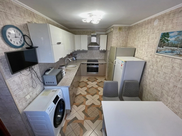 Купить пятикомнатную квартиру в Санкт-Петербурге. Вариант № 4840418, 4, площадь -  квм, цена 23500000 рублей