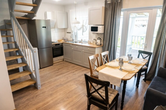 Купить дом на улице Совхозная в Тюменской области. Вариант № 8283345, 2, площадь -  квм, цена 9500000 рублей