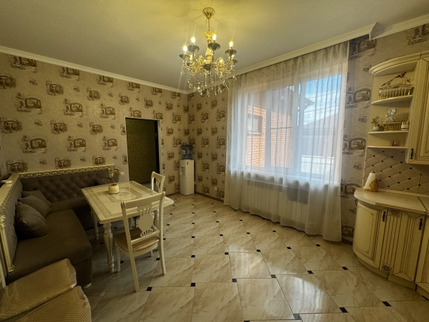 Купить дом в районе Пролетарский в Ростове-на-Дону. Вариант № 43014, 18, площадь -  квм, цена 12300000 рублей